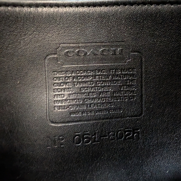 Vintage COACH Companion Bag Style #9300 Pre 1994 classic  - Picture 8 of 8